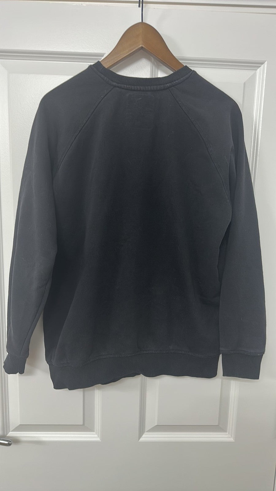 Bershka Mens Black Raglan Sleeve Sweatshirt Small