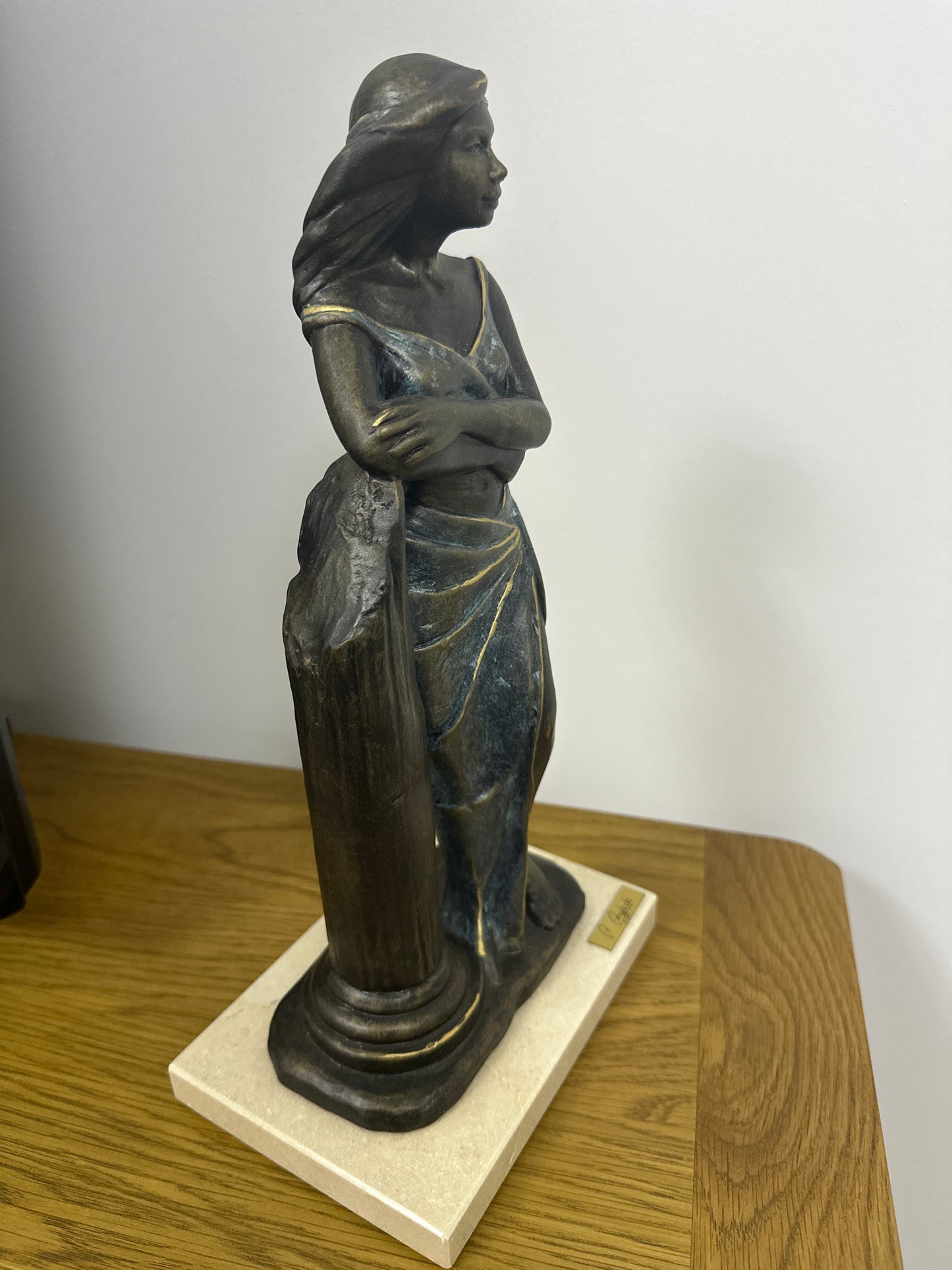 Figurine by the Spanish artist Ángeles Anglada