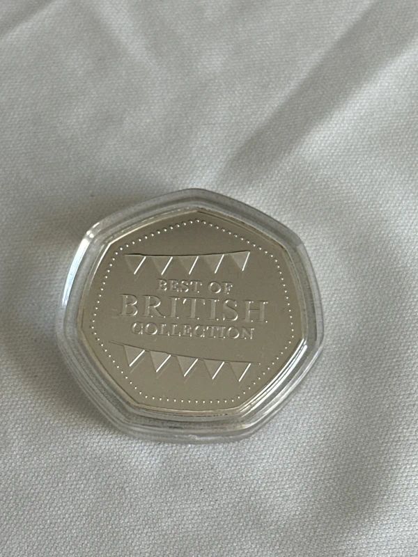 Best of British coin - Queuing- Silver-Plated coin