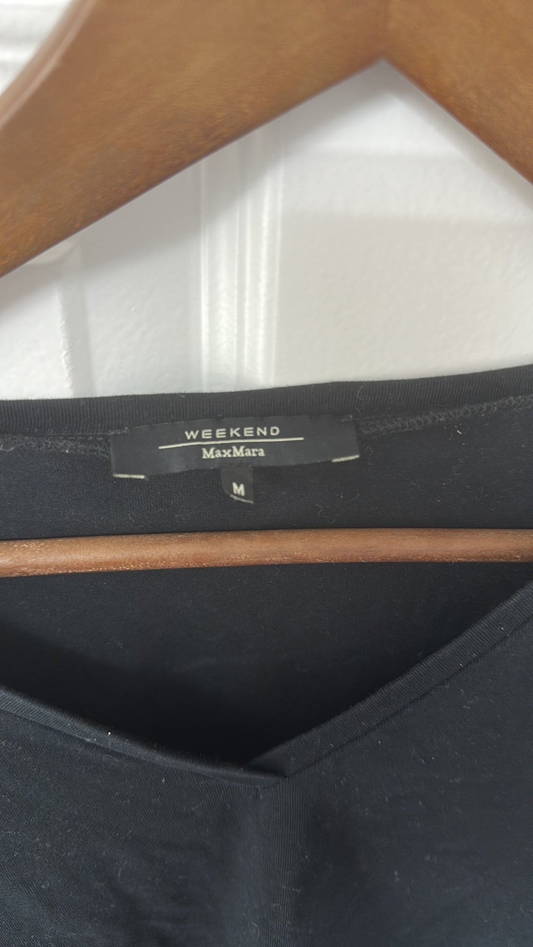Weekend Max Mara Black V-Neck Long Sleeve Top size Medium