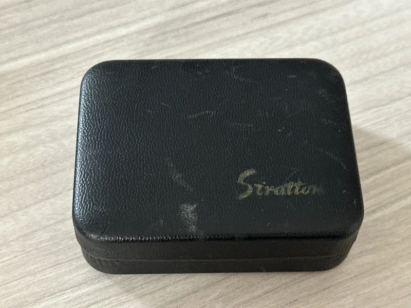 Vintage Stratton gold-tone in their original box
