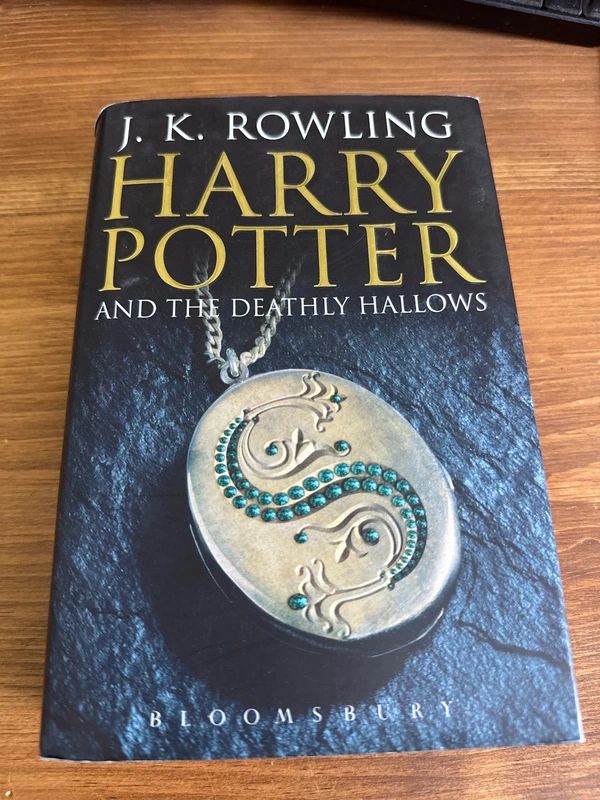 Harry Potter and the Deathly Hallows - First Edition - Hardback