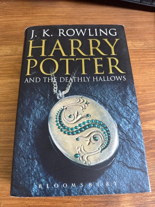 Harry Potter and the Deathly Hallows - First Edition - Hardback