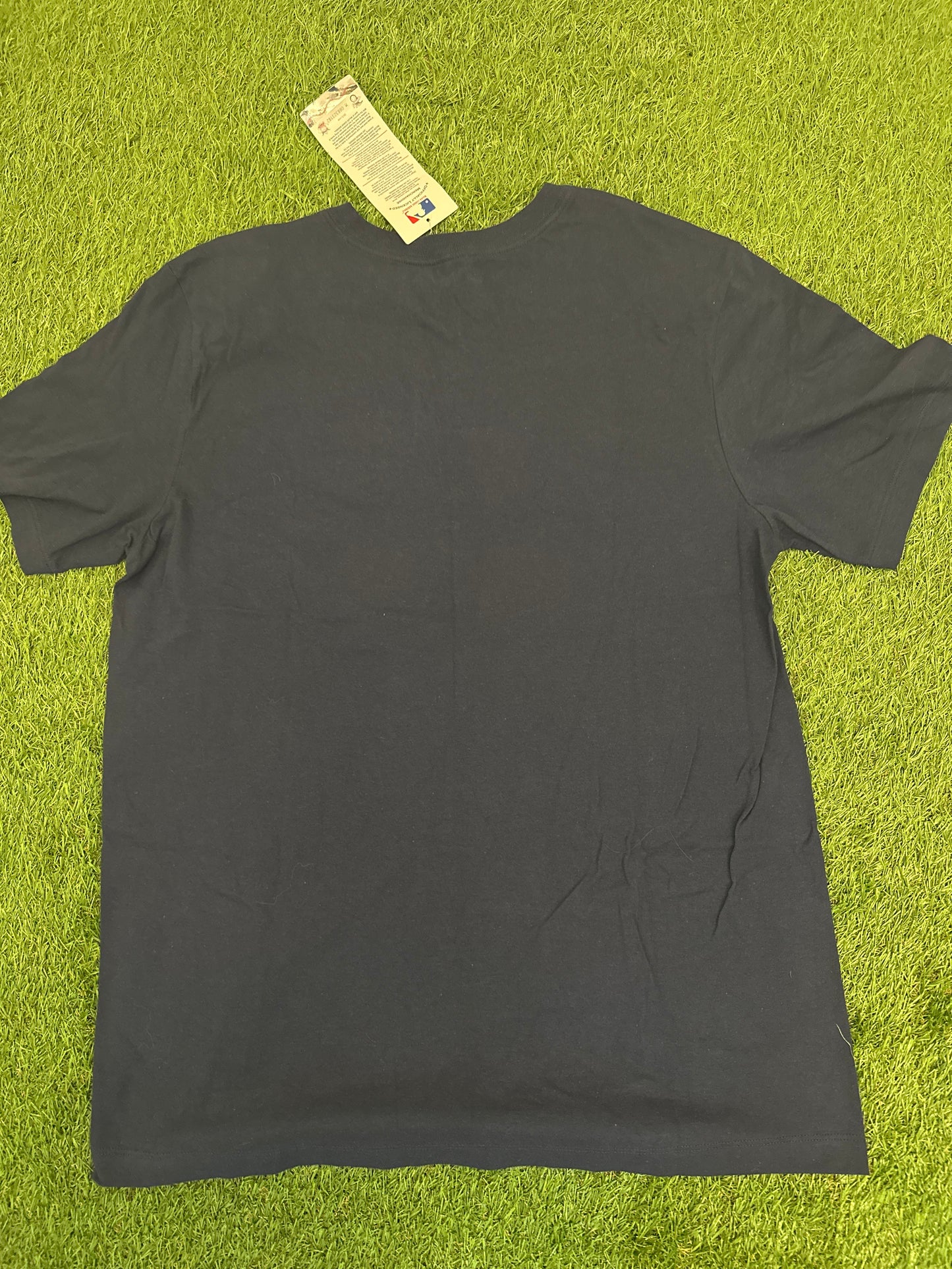 Nike Chicago Cubs Medium T-Shirt - official Baseball Licensed Merchandise