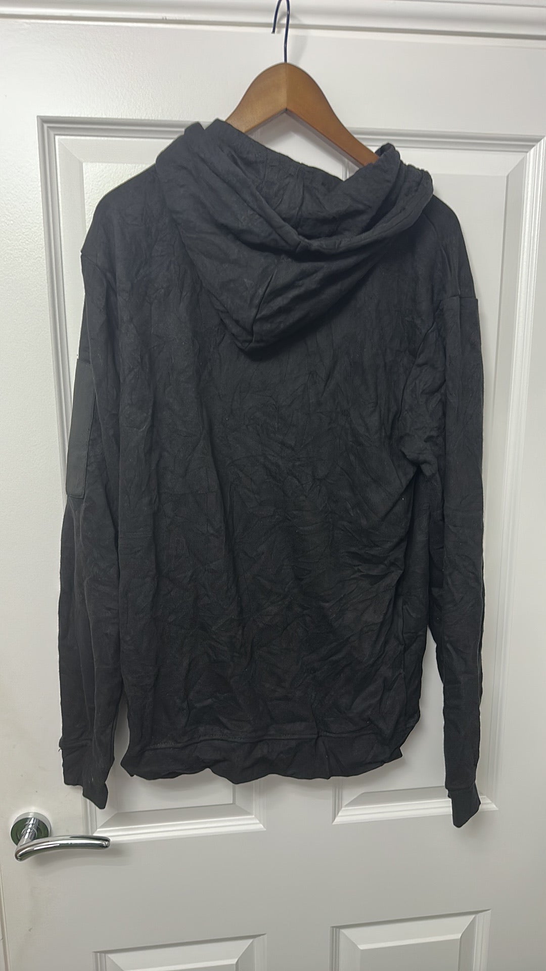 Voi London Men's Textured Black Hoodie - Size Medium