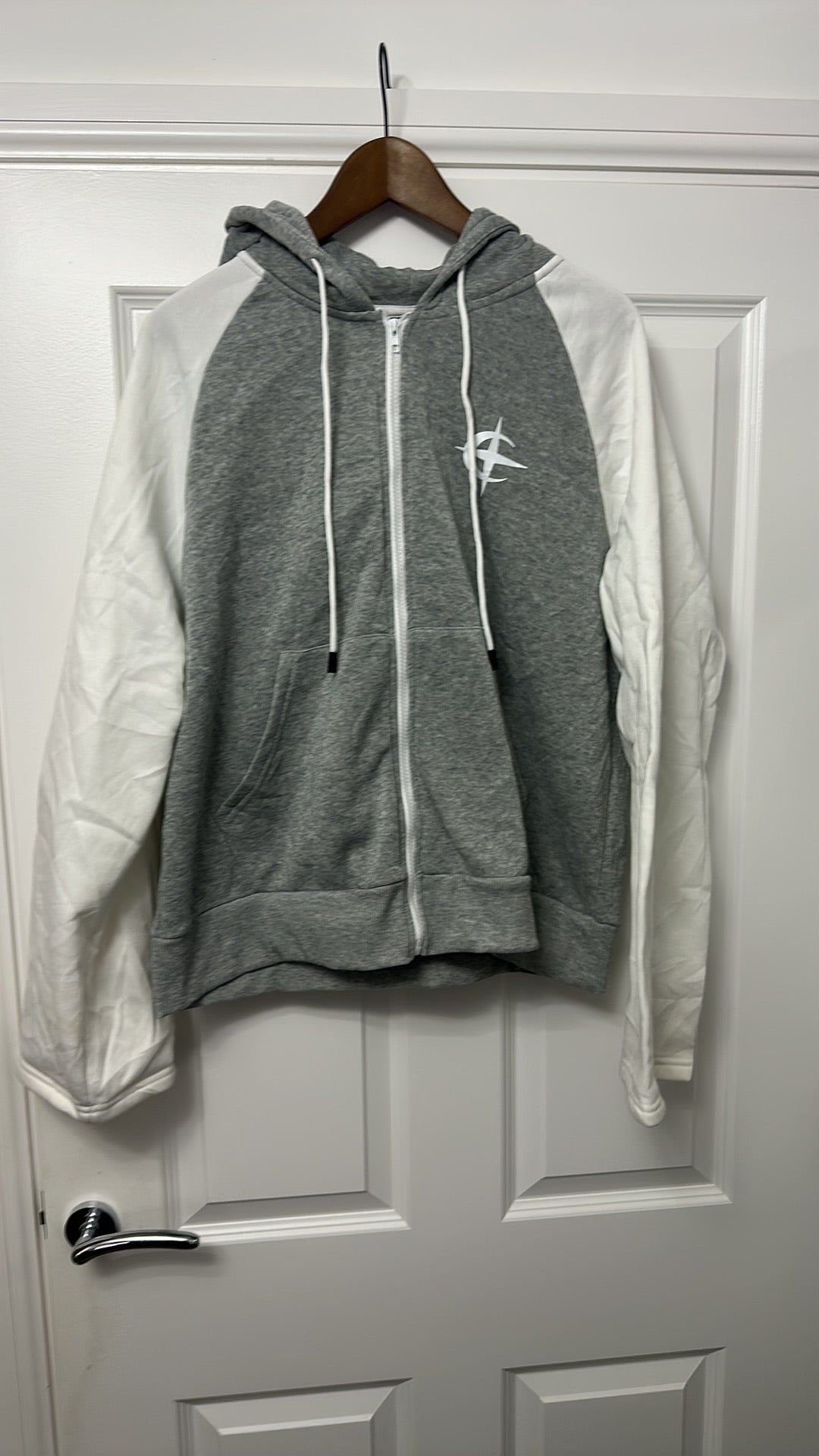 Manfinity Raglan Zip-Up Hoodie Heather Grey and White size Large