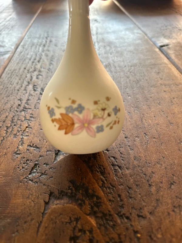 Wedgwood bone china bud vase in the Meadow Sweet pattern