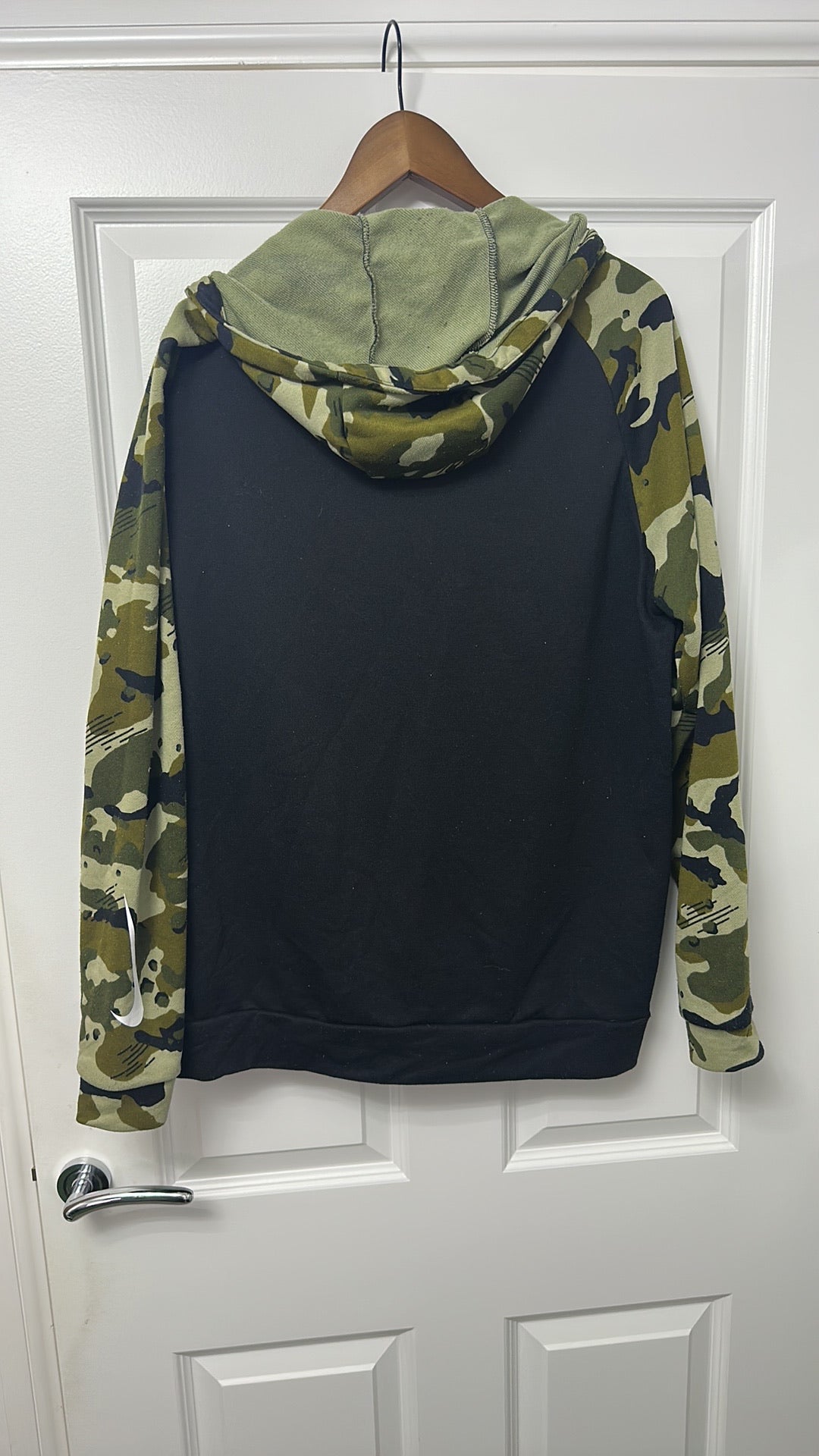 Nike Dri-FIT Men's Camo Sleeve Full-Zip Hoodie Black/Green Large