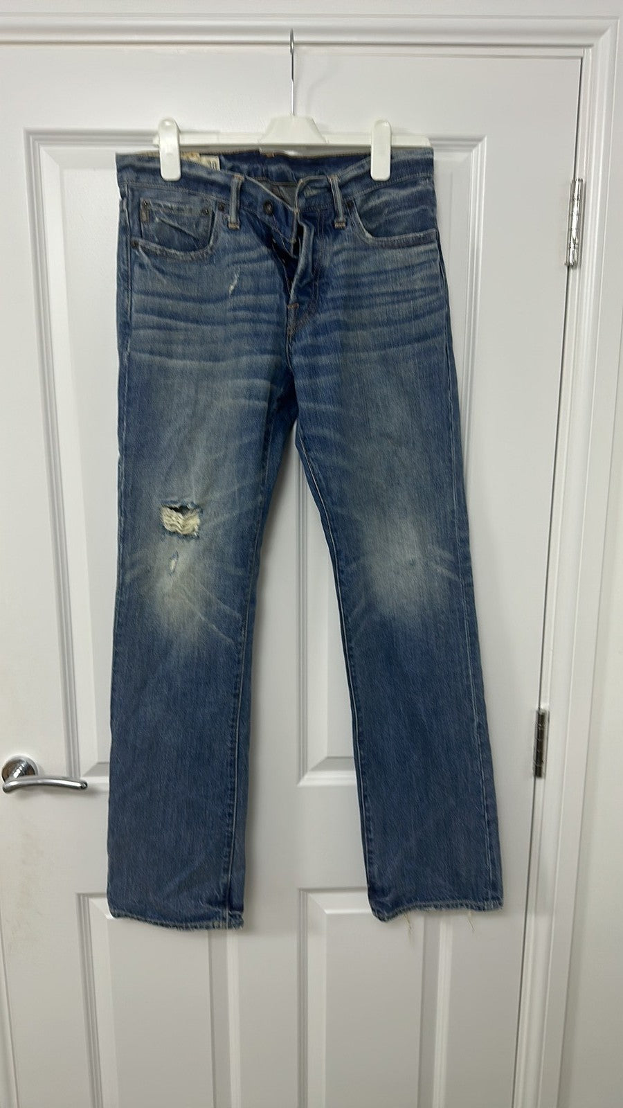 Abercrombie & Fitch Men's Distressed Straight Leg Jeans W30 L32