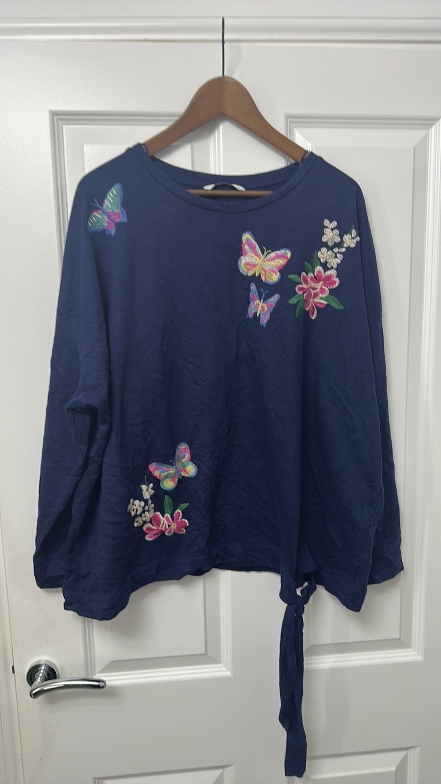 Tu Woman Navy Blue Butterfly Embroidered Tie-Hem Sweatshirt size 24