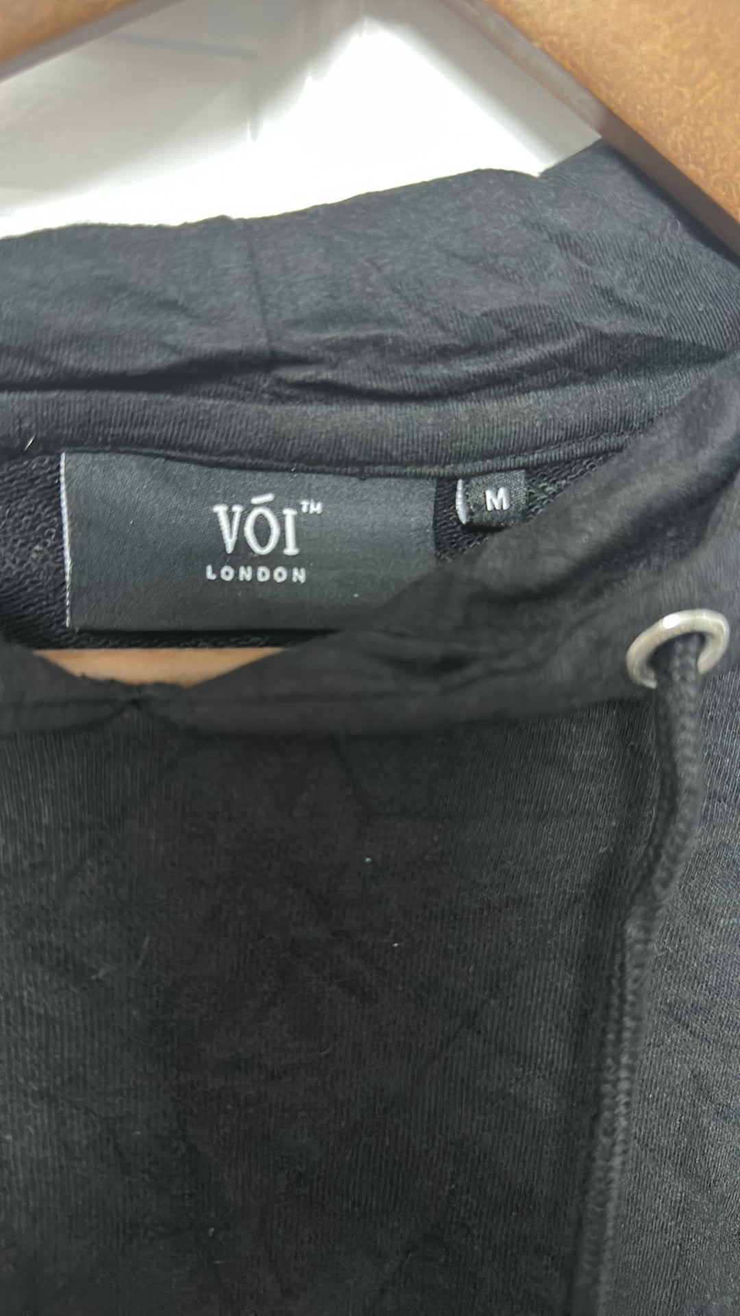 Voi London Men's Textured Black Hoodie - Size Medium