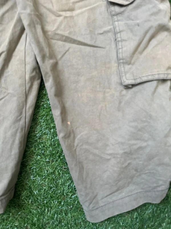 TU Cargo shorts size 34 with Belt