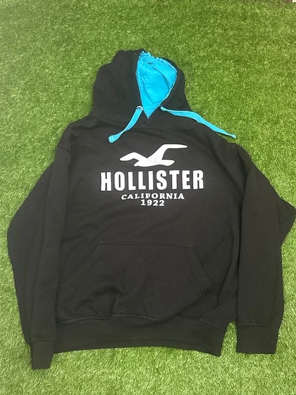 Hollister large black and blue hoodie