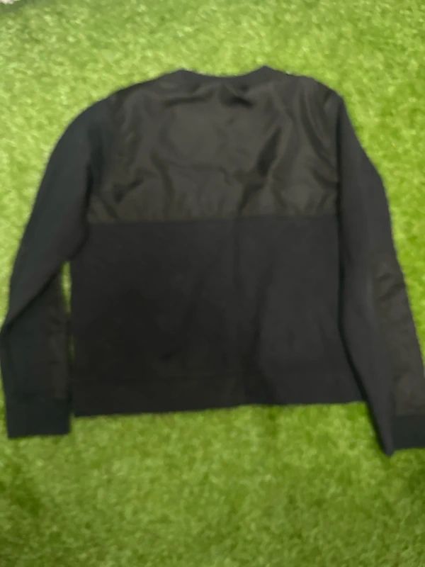 Nike boys large sweater