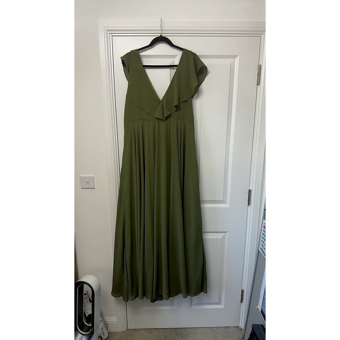Duntery Olive Green Ruffle V-Neck Chiffon Bridesmaid Maxi Dress 160cm length 12