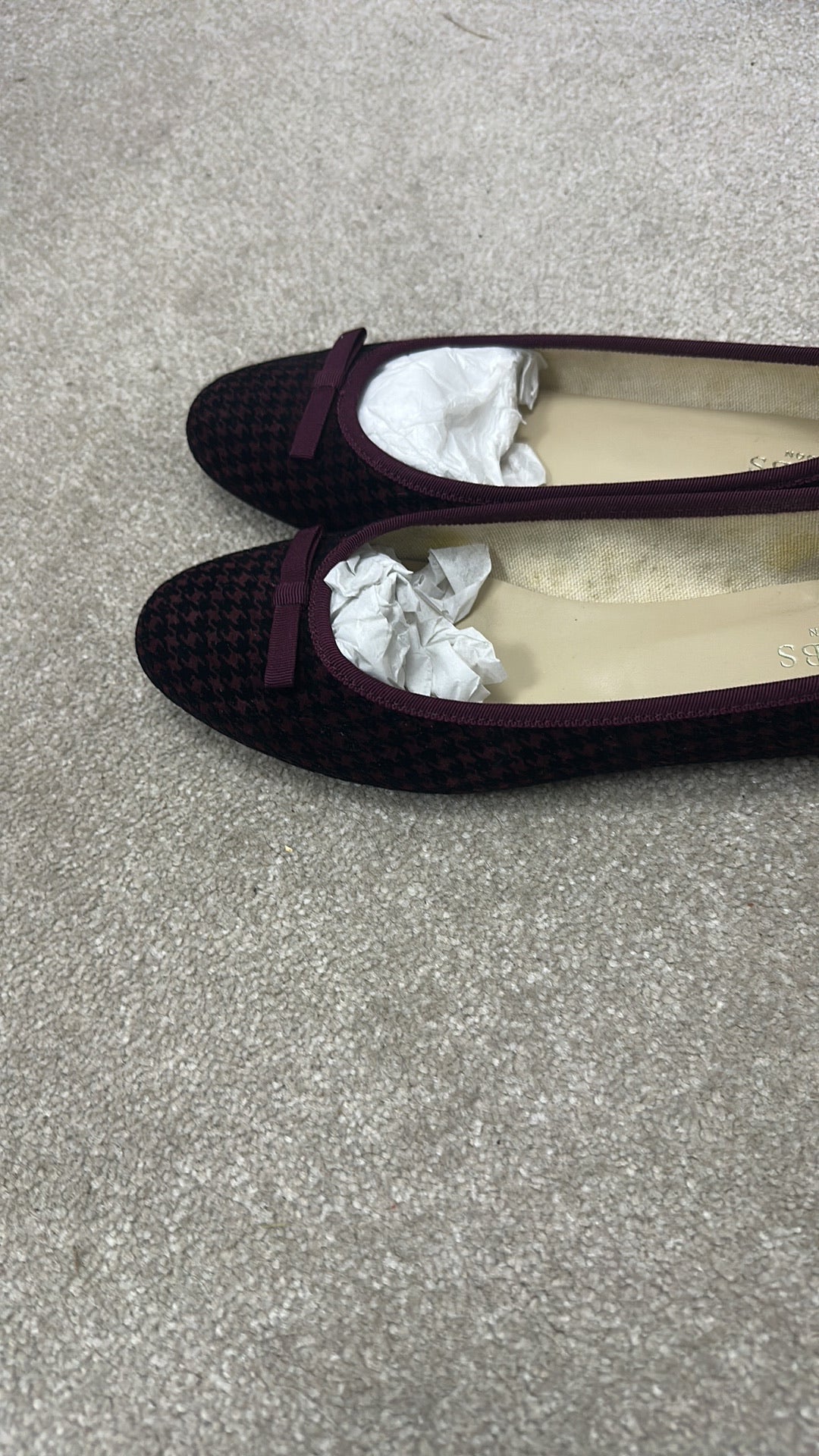Hobbs London Burgundy Houndstooth Ballet Flats size 6
