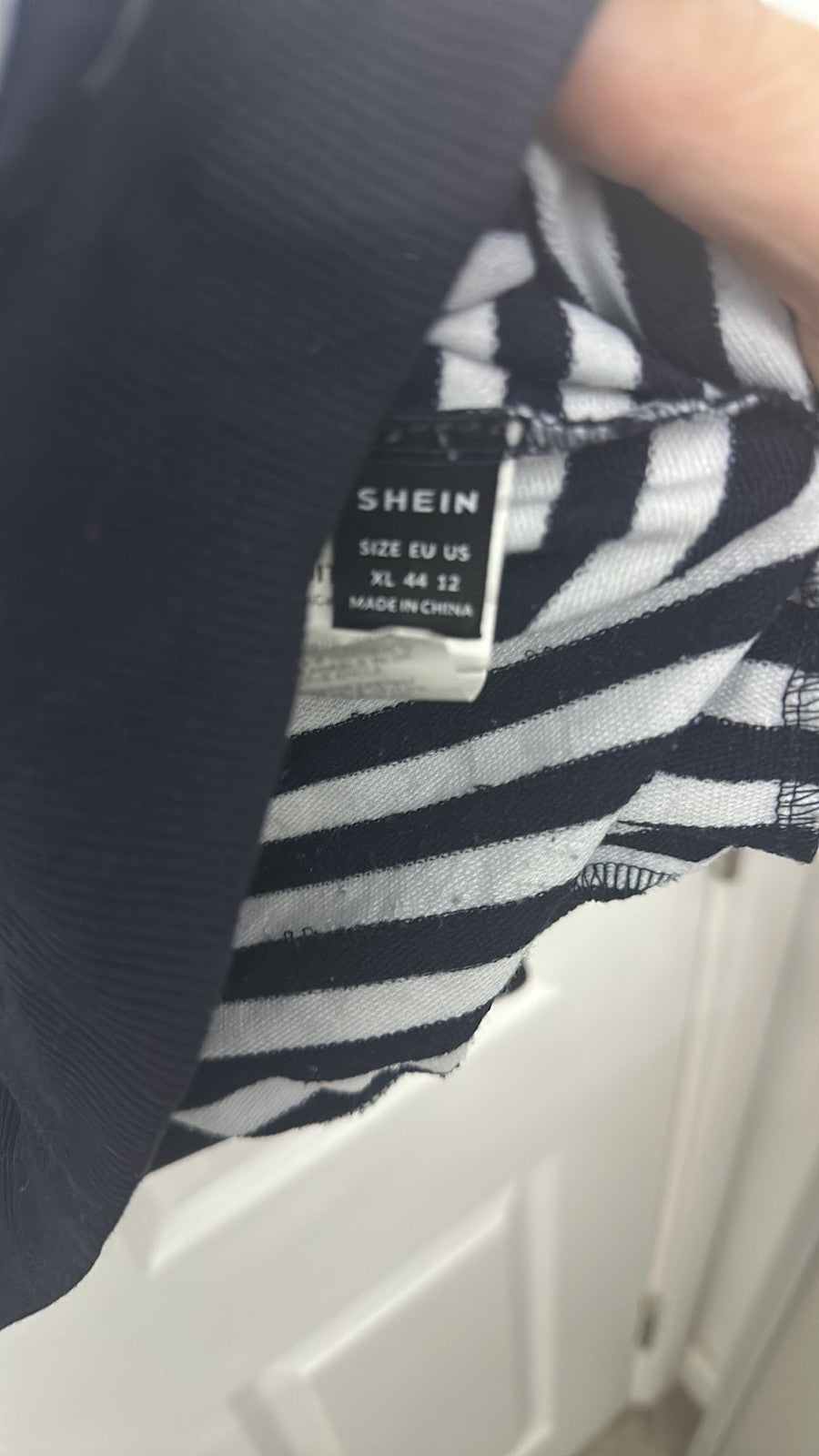 SHEIN Striped Long Sleeve Sweatshirt with Heart Patch size XL