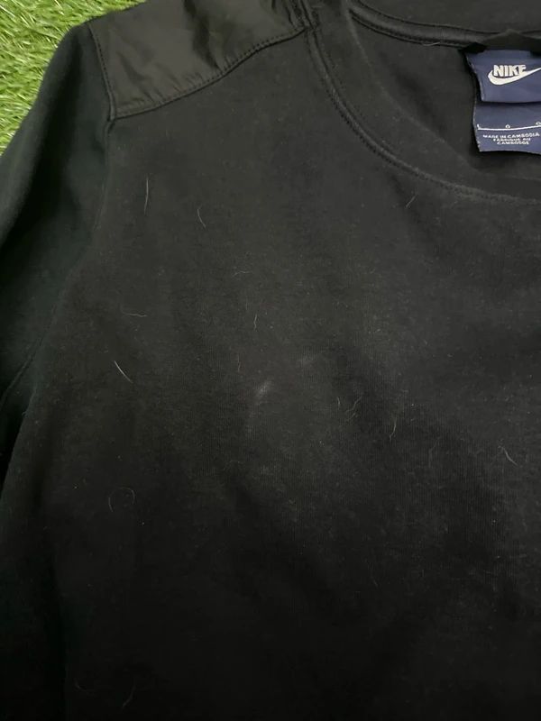 Nike boys large sweater