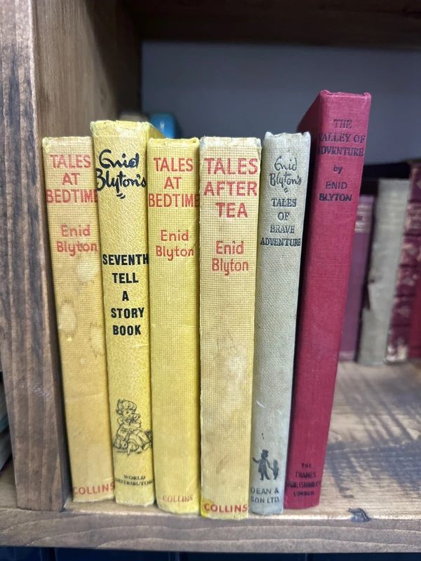 6x Enid Blyton books - Vintage