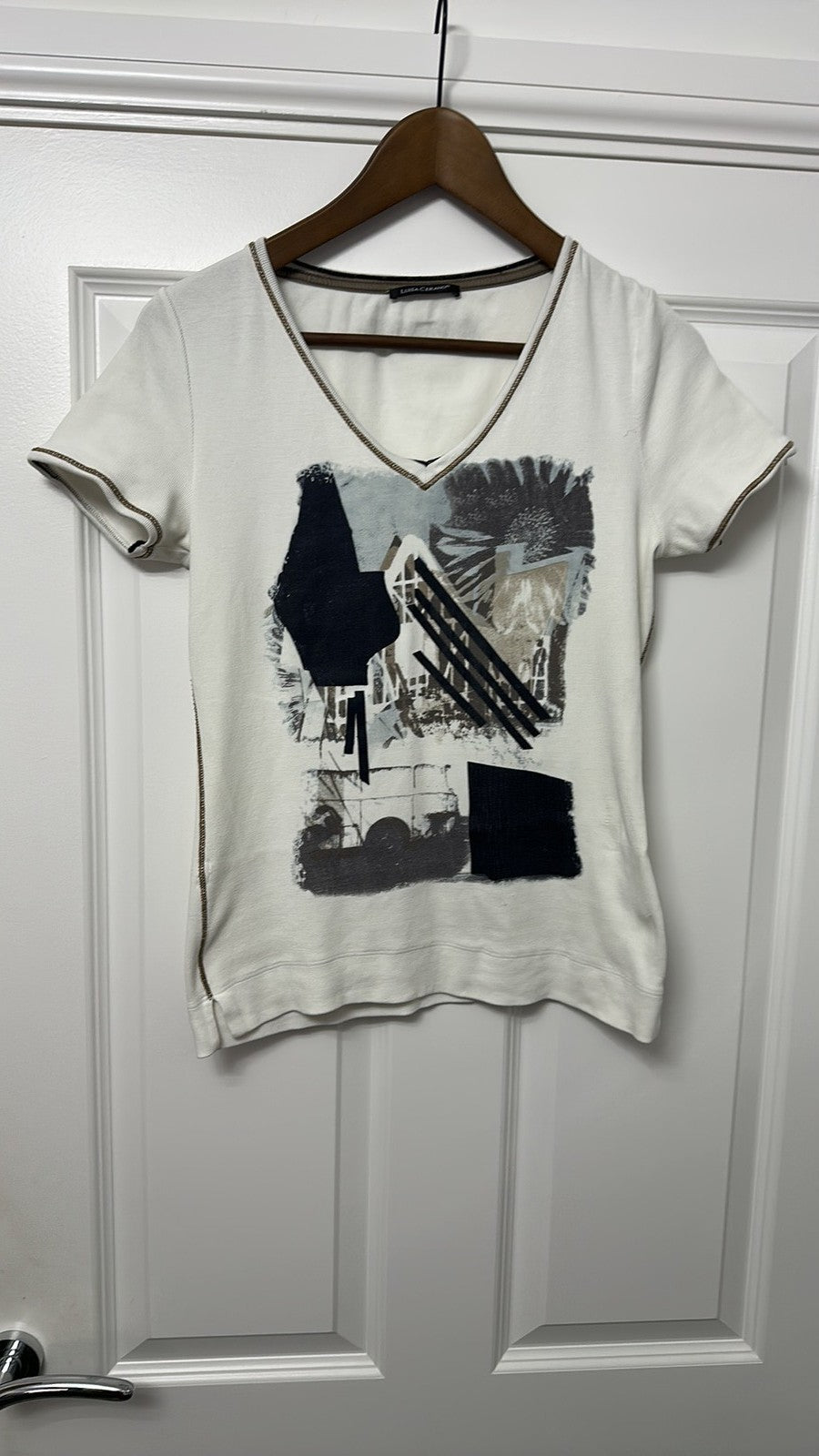 Luisa Cerano Abstract Graphic V-Neck T-Shirt size Medium