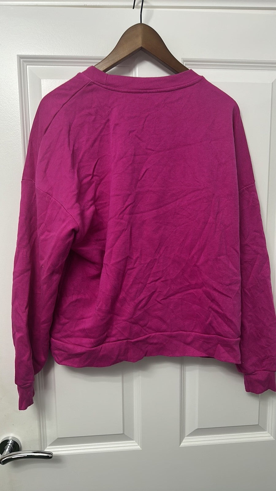 Peacocks Vibrant Magenta Pink Star Graphic Sweatshirt Large
