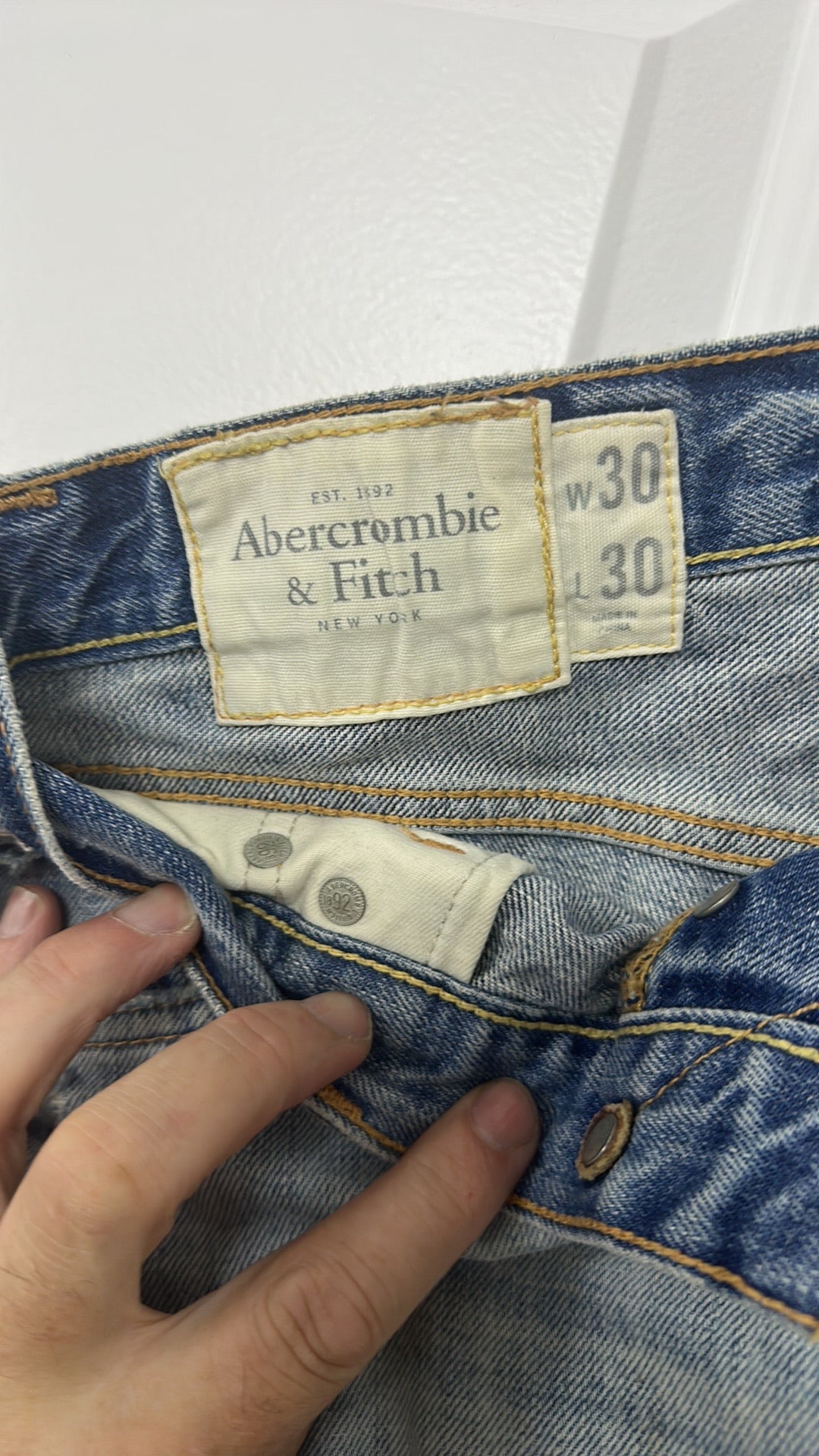 Abercrombie & Fitch Distressed Straight Leg Jeans W30 L30