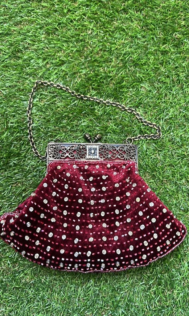 Vintage Beaded Velvet Evening Handbag with Chain Strap