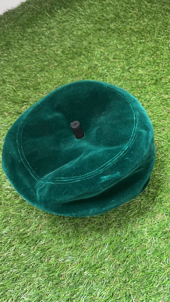 Vintage Green Velvet Beret by Spinnata