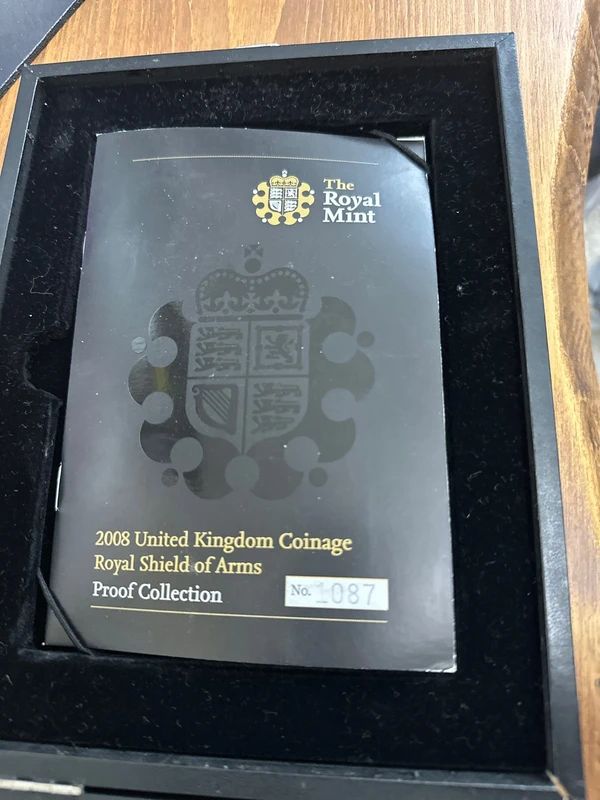 2008 Royal Mint UK Proof Coin Set featuring the Royal Shield of Arms designs.