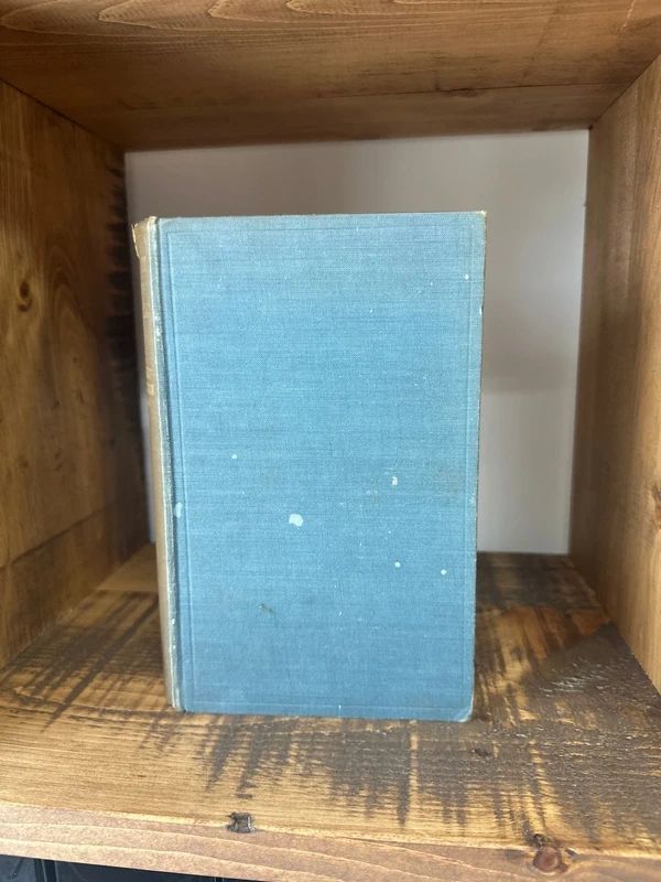 Sir Ernest Shackleton's "The Heart of the Antarctic," 1932 edition