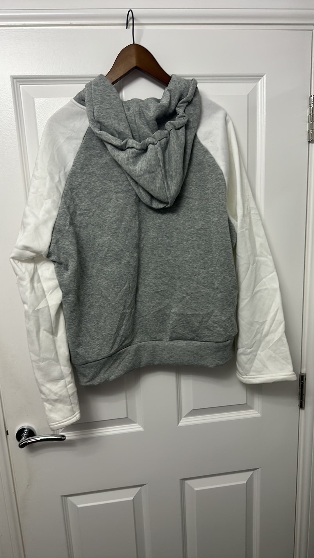 Manfinity Raglan Zip-Up Hoodie Heather Grey and White size Large