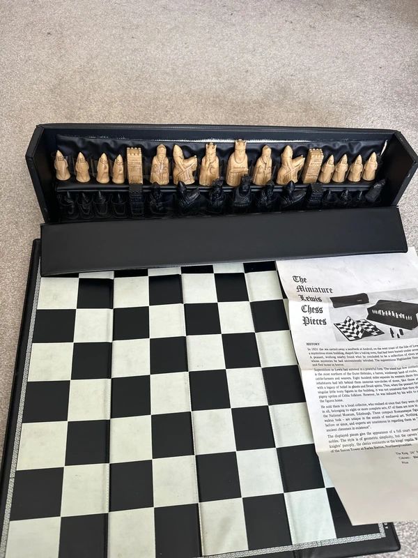 Chess Studio Anne Carlton (SAC) Isle of Lewis 5cm King Vintage chess set including board and box