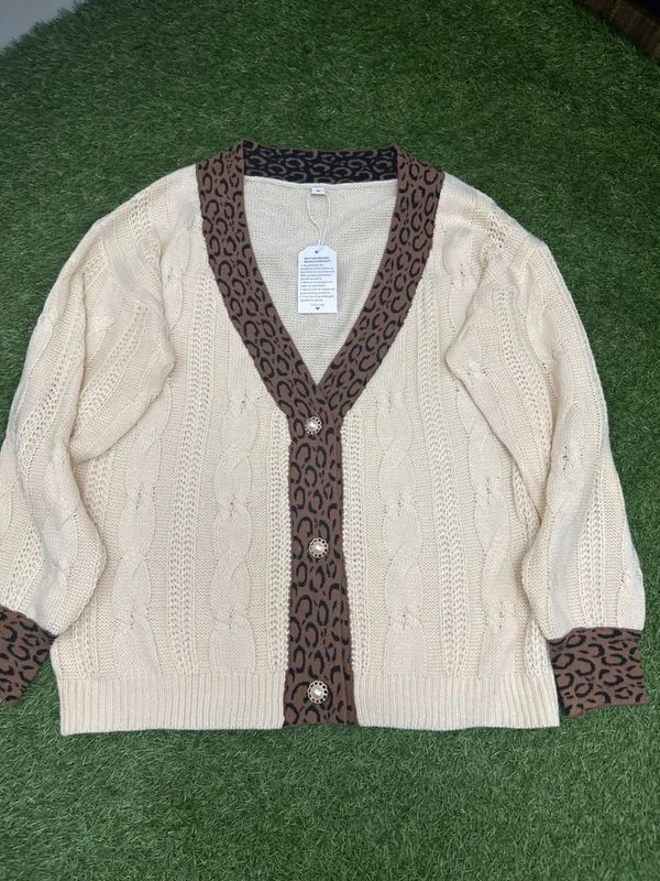 Made with Love Cream cable knit leopard trim cardigan size Medium