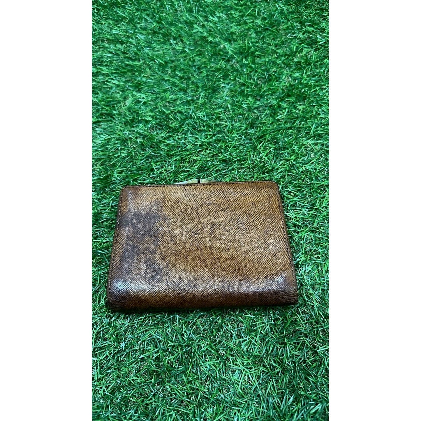Vintage Givenchy Brown Saffiano Leather Kisslock Coin Purse Wallet