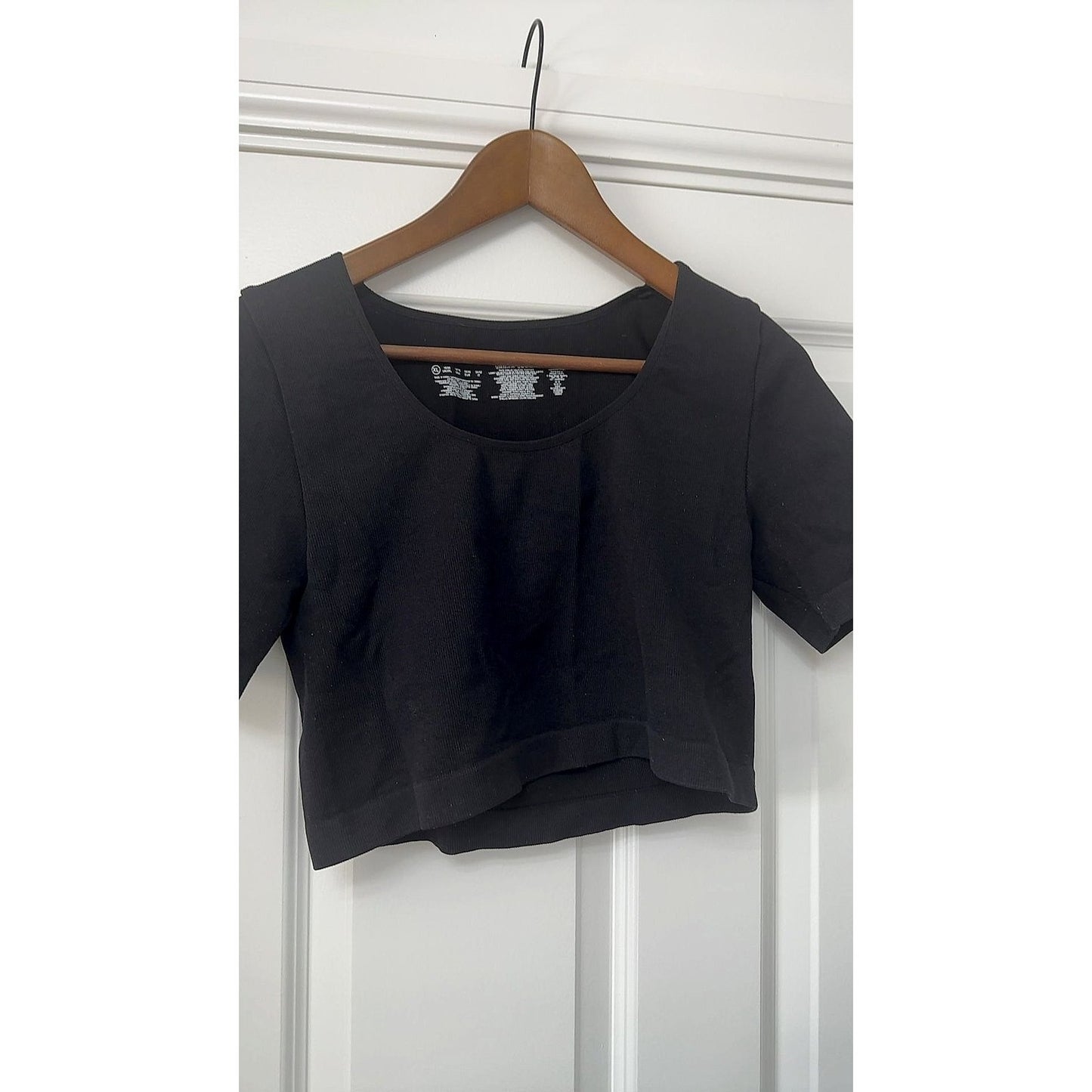 Black Ribbed Scoop-Neck Crop Top Short Sleeve Size XL Women's Casual Stretch
