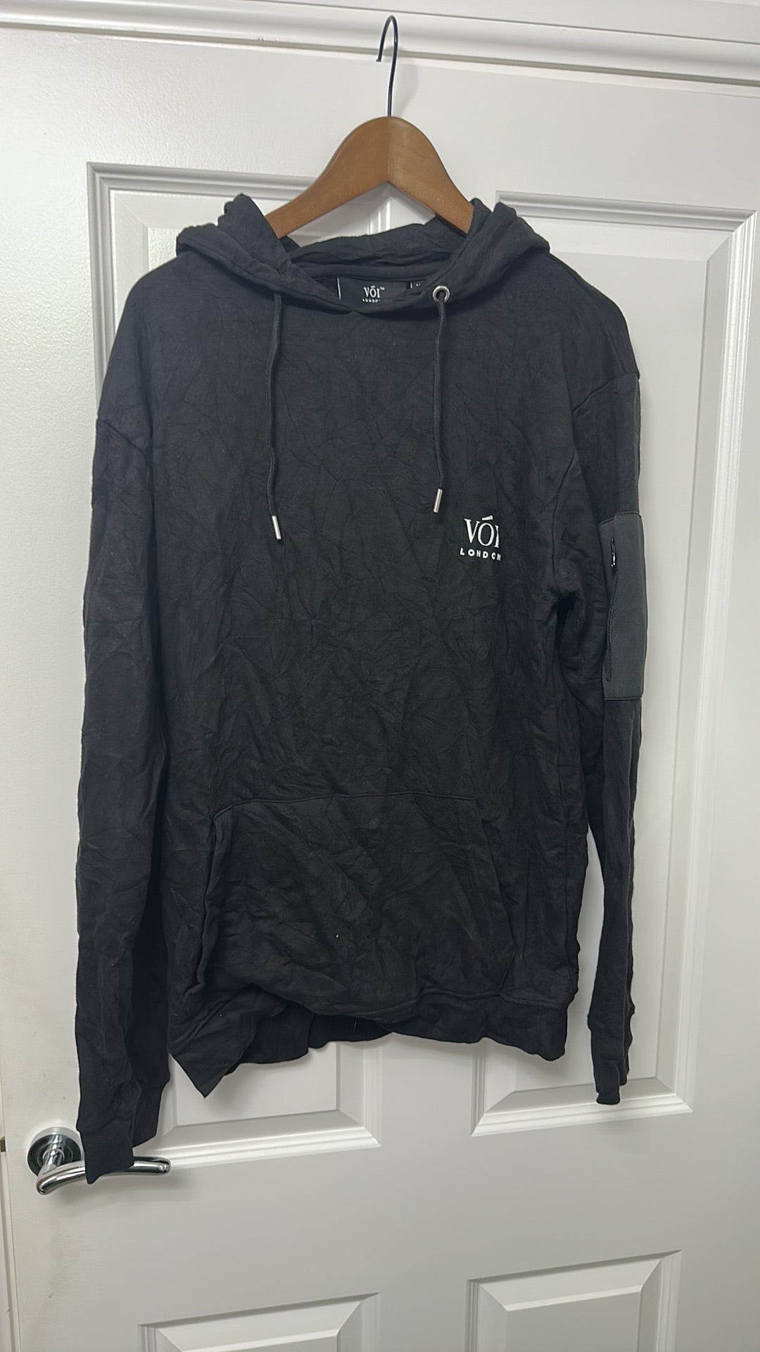 Voi London Men's Textured Black Hoodie - Size Medium