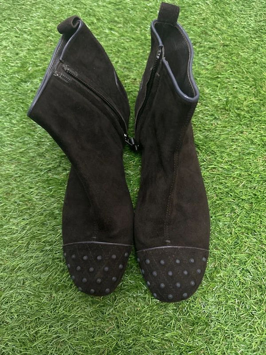 Tod's brown suede ankle boots size 38½ -  excellent condition
