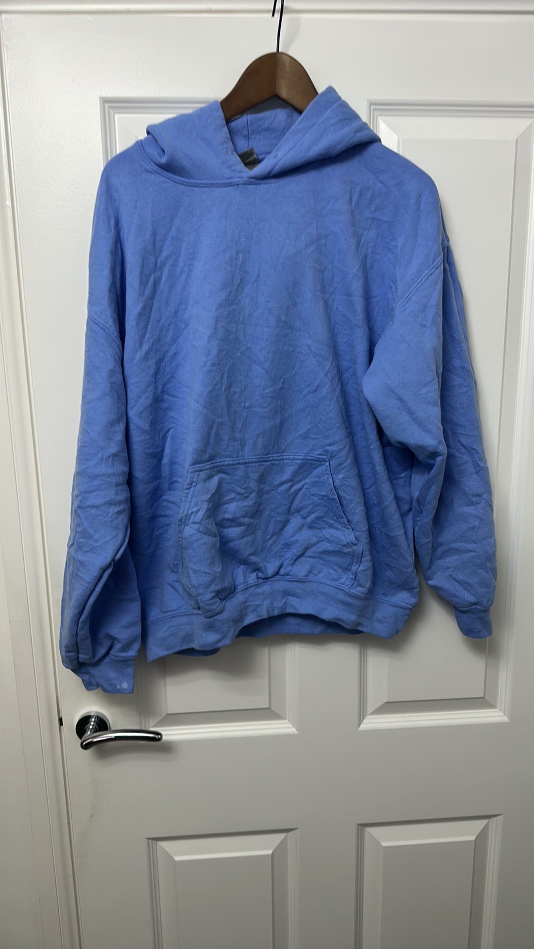 Gildan Heavy Blend Cornflower Blue Pullover Hoodie size large