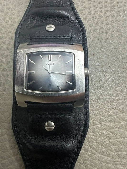 Guess 165186G1 watch with box and manual