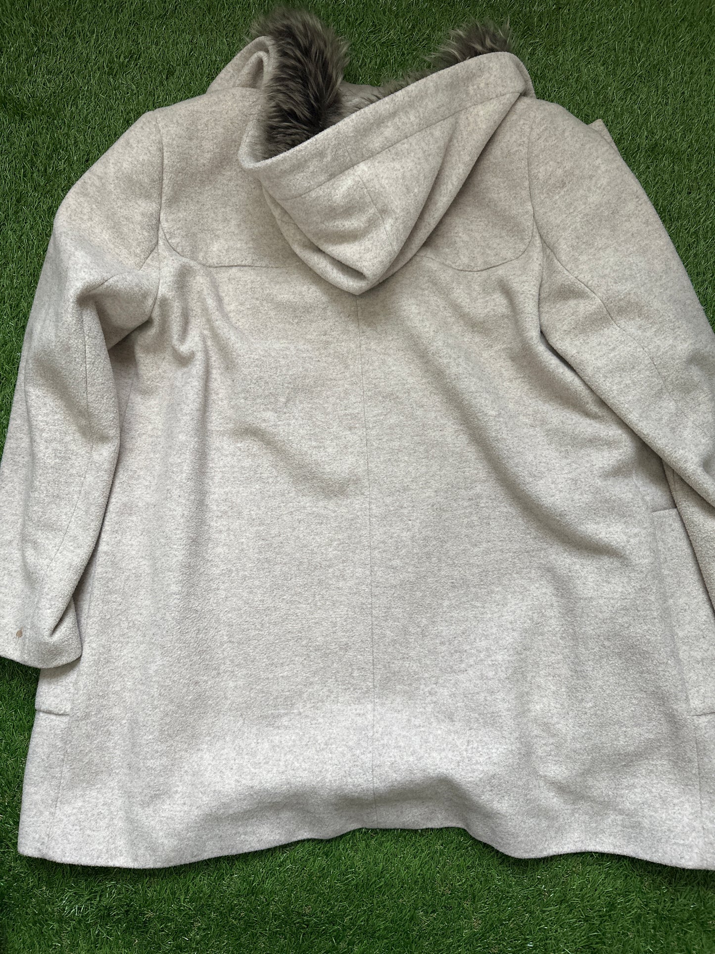 Minuet Petite Cream / Oatmeal Hooded Duffle Coat with Faux Fur Lining size 14