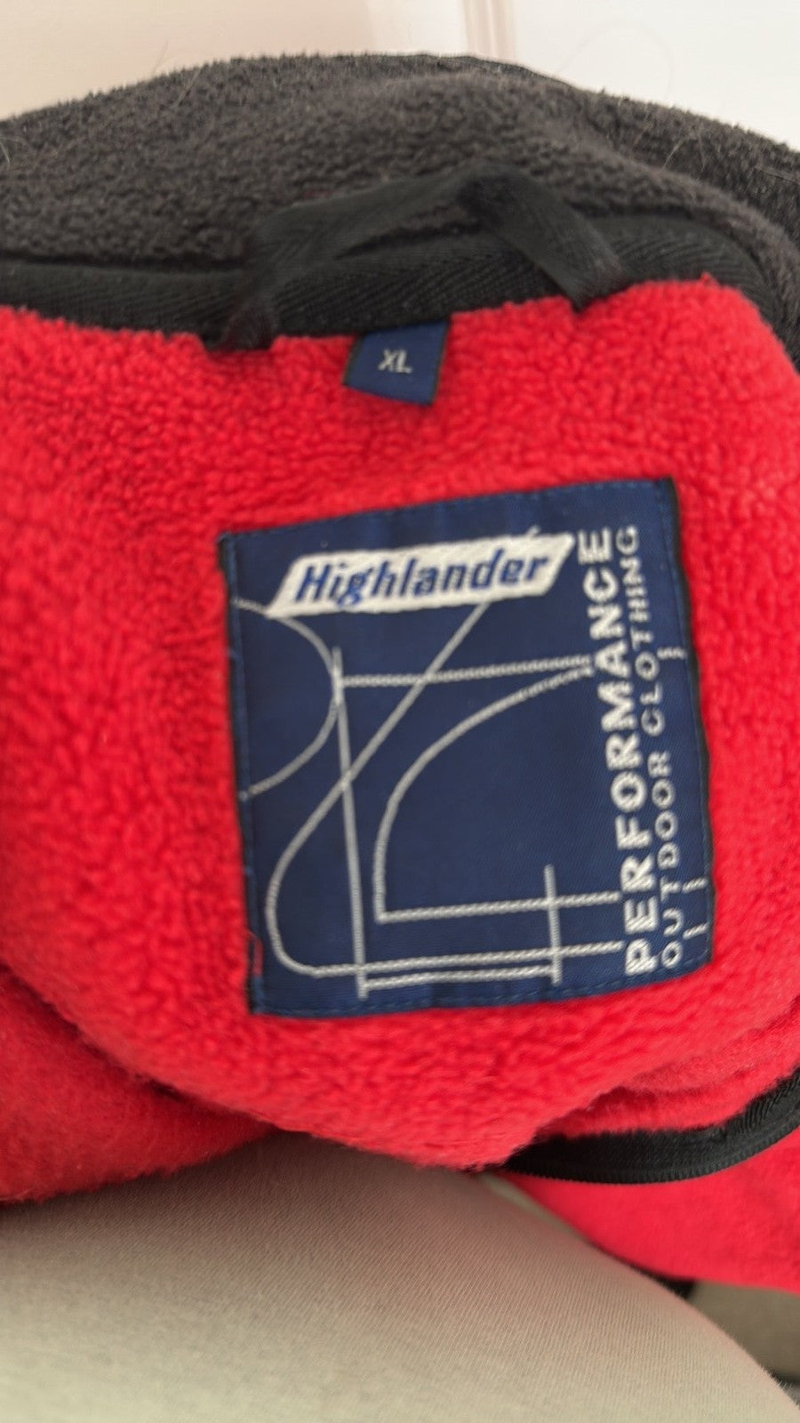Highlander Performance Outdoor Red Fleece Gilet size XL