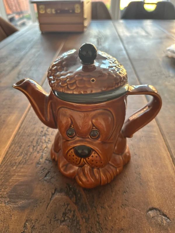 Vintage Price & Kensington (P&K) Droopy Dog novelty teapot