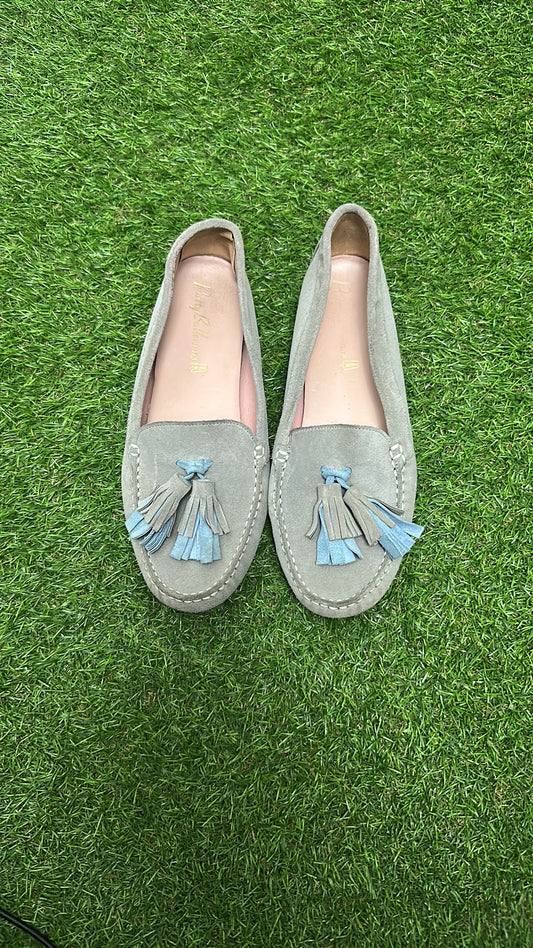 Pretty Ballerinas Grey Suede Tassel Loafers
