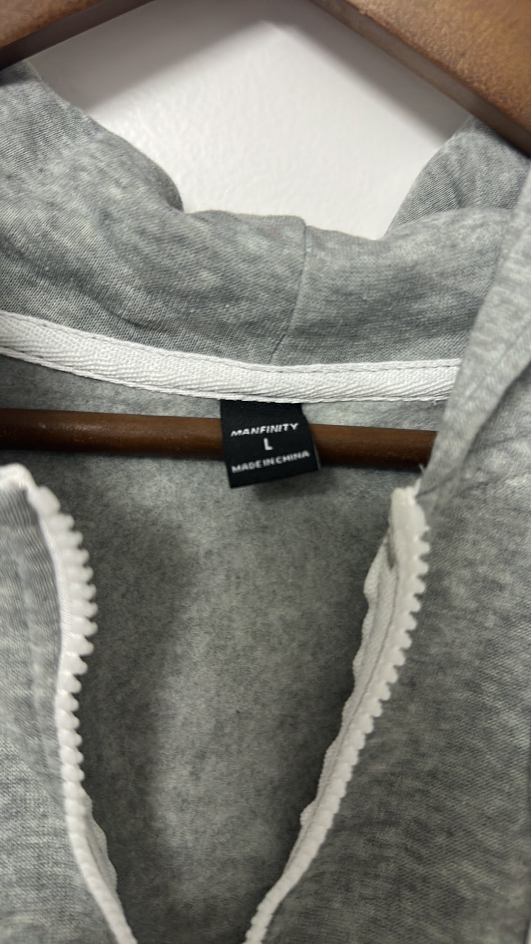 Manfinity Raglan Zip-Up Hoodie Heather Grey and White size Large