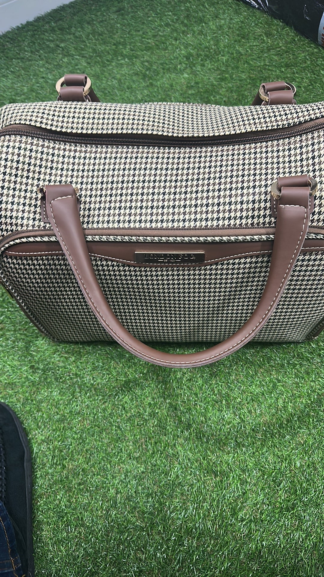 London Fog Vintage Style Houndstooth Weekender Travel Bag